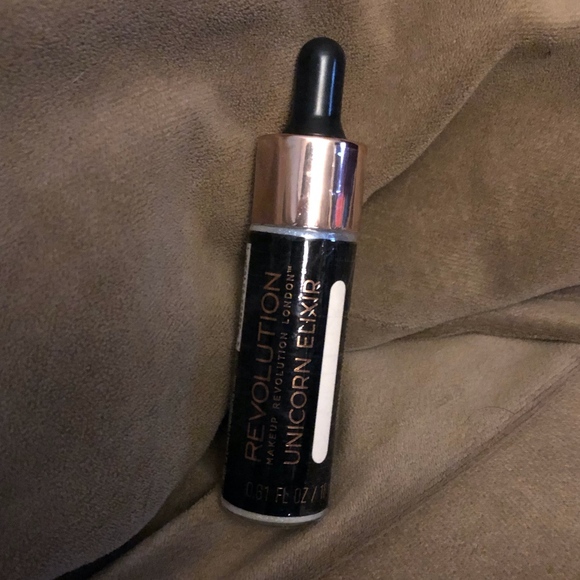 Makeup Revolution Other - Revolution Liquid Highlighter- Unicorn Elixir
